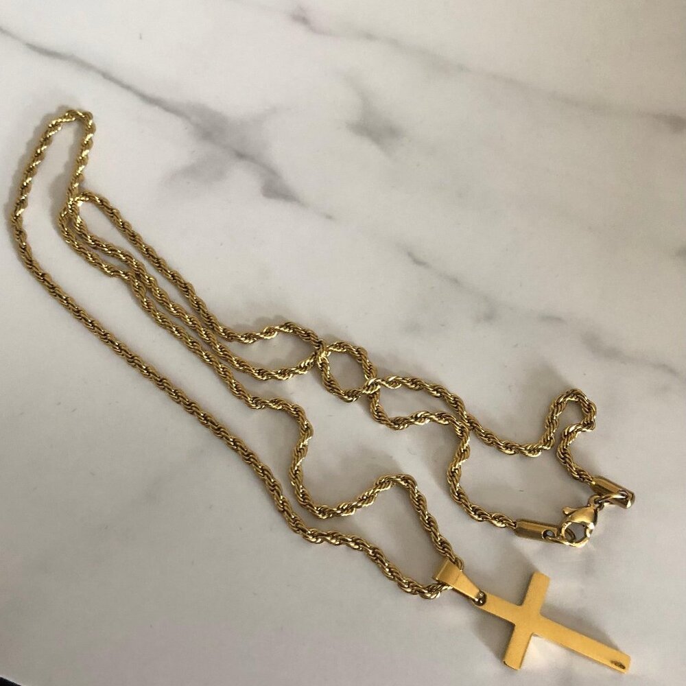 Salvatore Cross - 18K Gold Plated Rope Chain With Cross - Picture 6 of 6